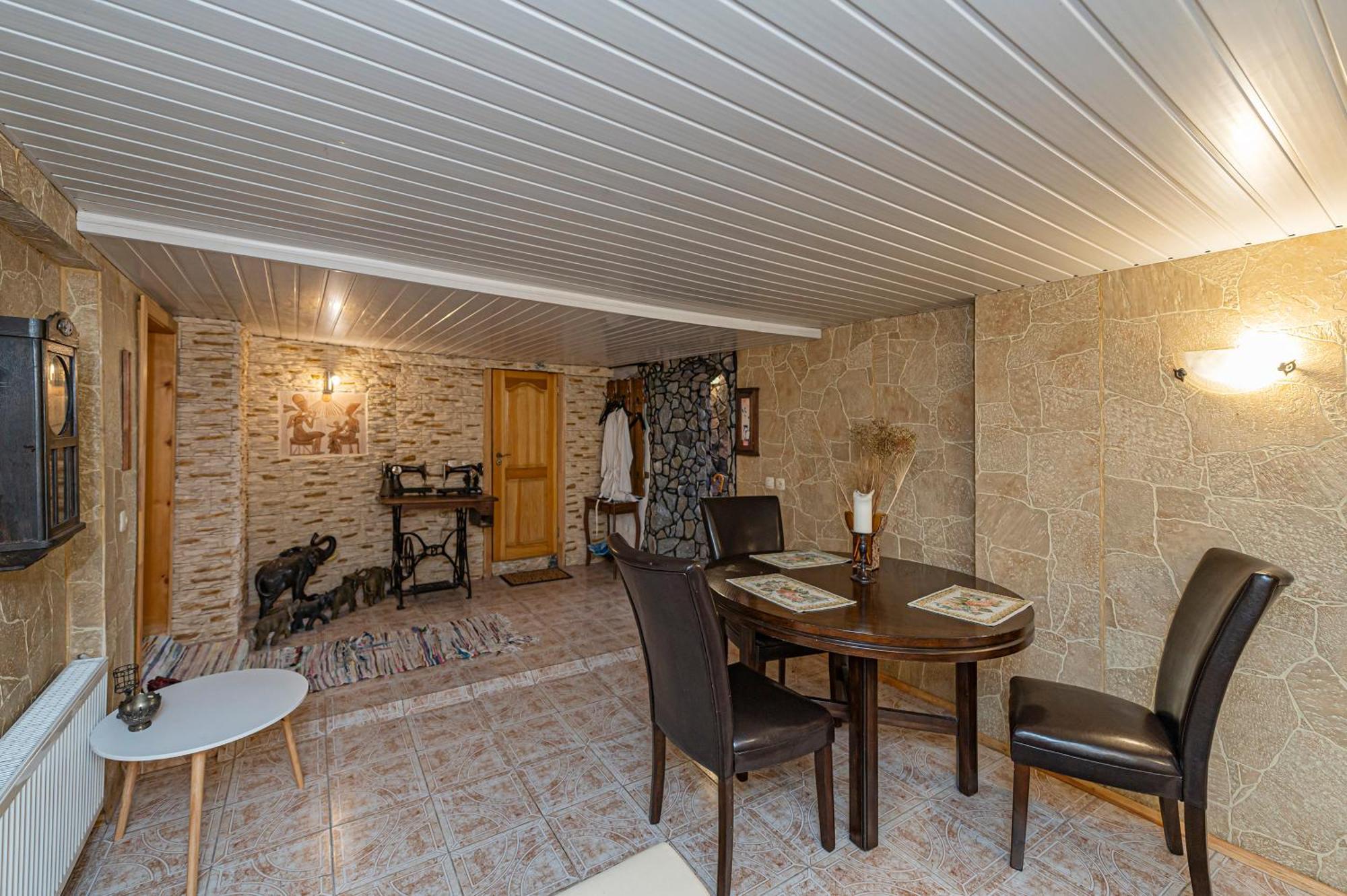 Spacious Studio Apartment By Polo Apartments Kaunas Exterior photo